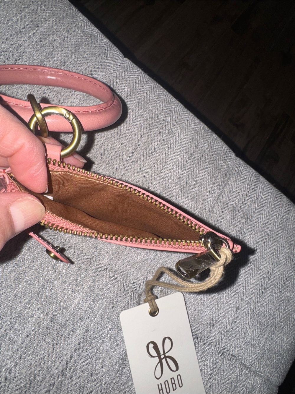 NWT, HOBO ring card wristlet . - Picture 5 of 7